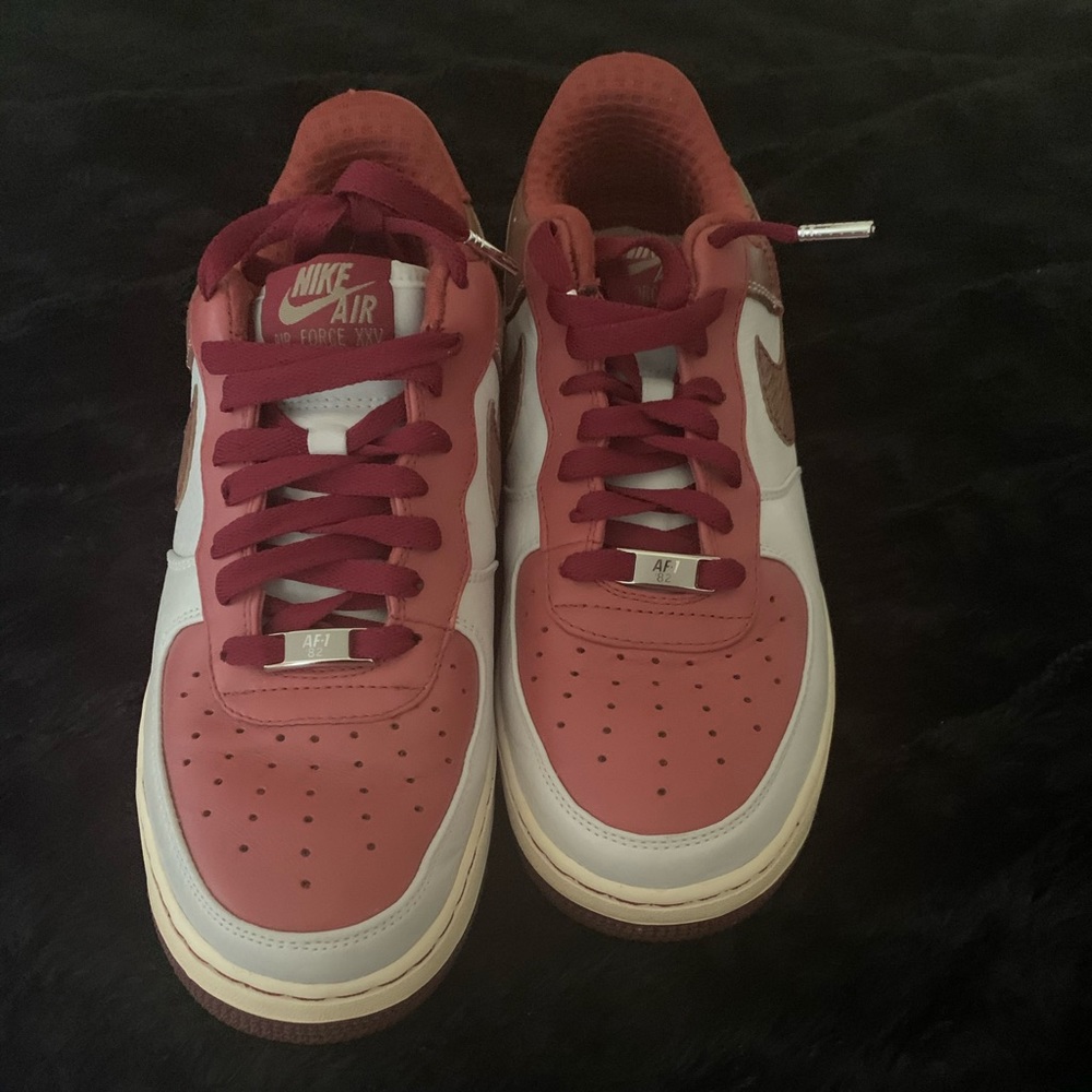 NIKE AIR FORCE 1 PREMIUM 07